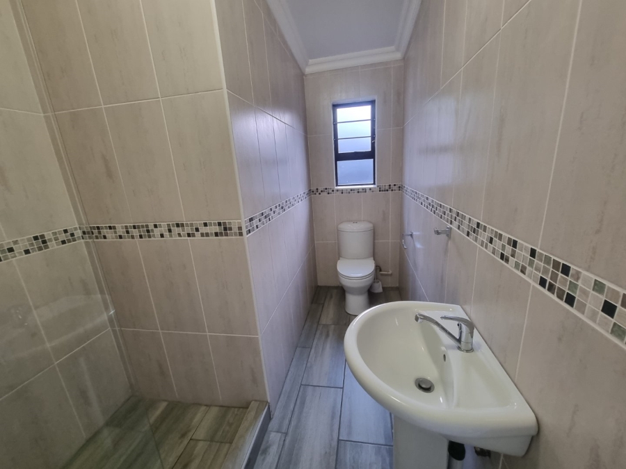 4 Bedroom Property for Sale in Bethlehem Free State